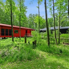 Luxury, Modern Private Estate on 5 Acres