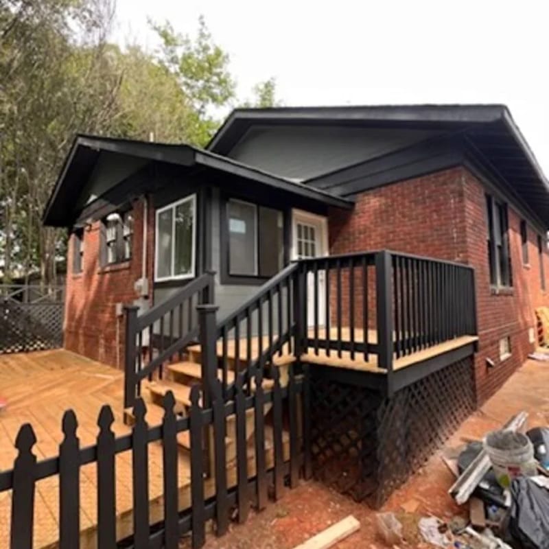 3BR Retreat w/ Balcony & Lake Access